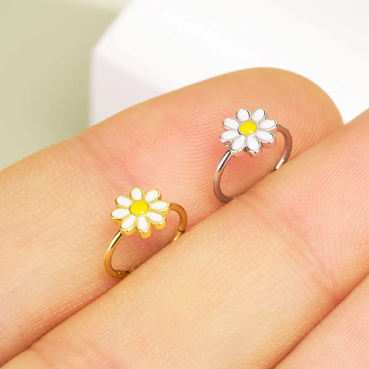 20G Hinged Segment Silver and Gold Daisy Nose Hoop