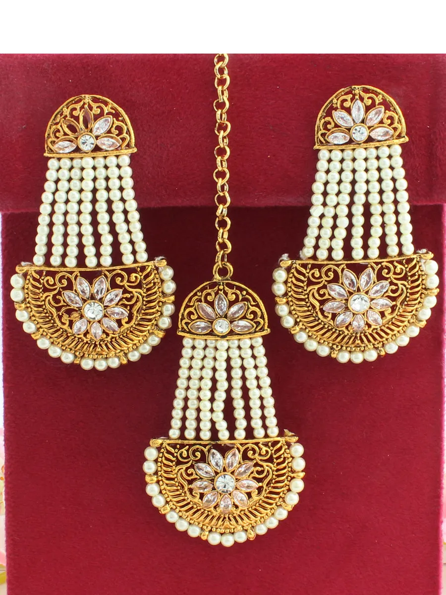 Adaa Jhoomer Earrings & Tikka