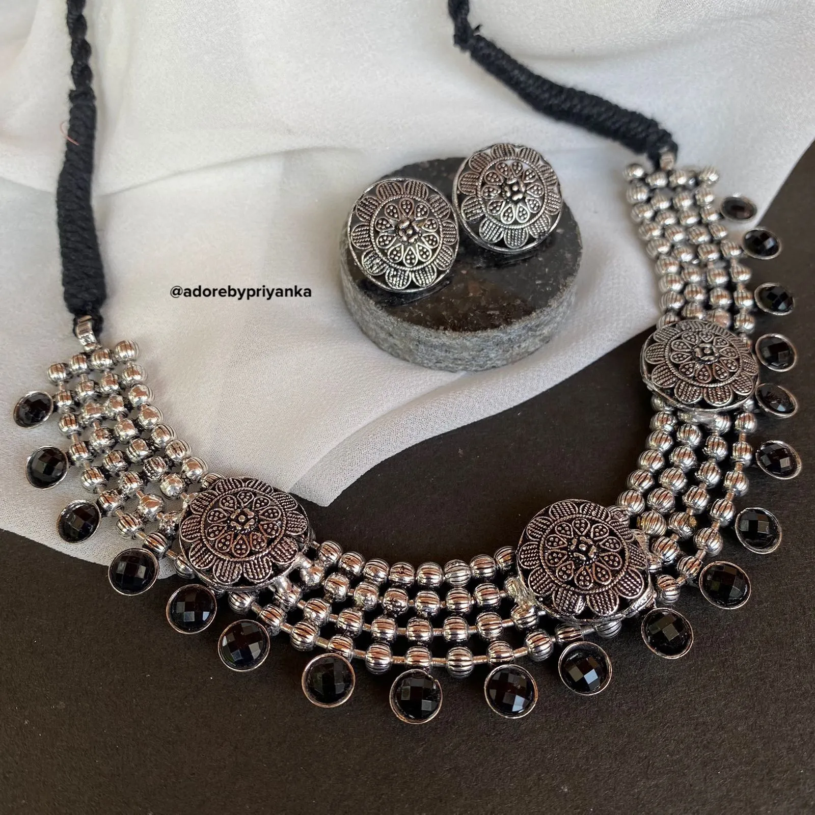 Alaina Neckpiece With Stud