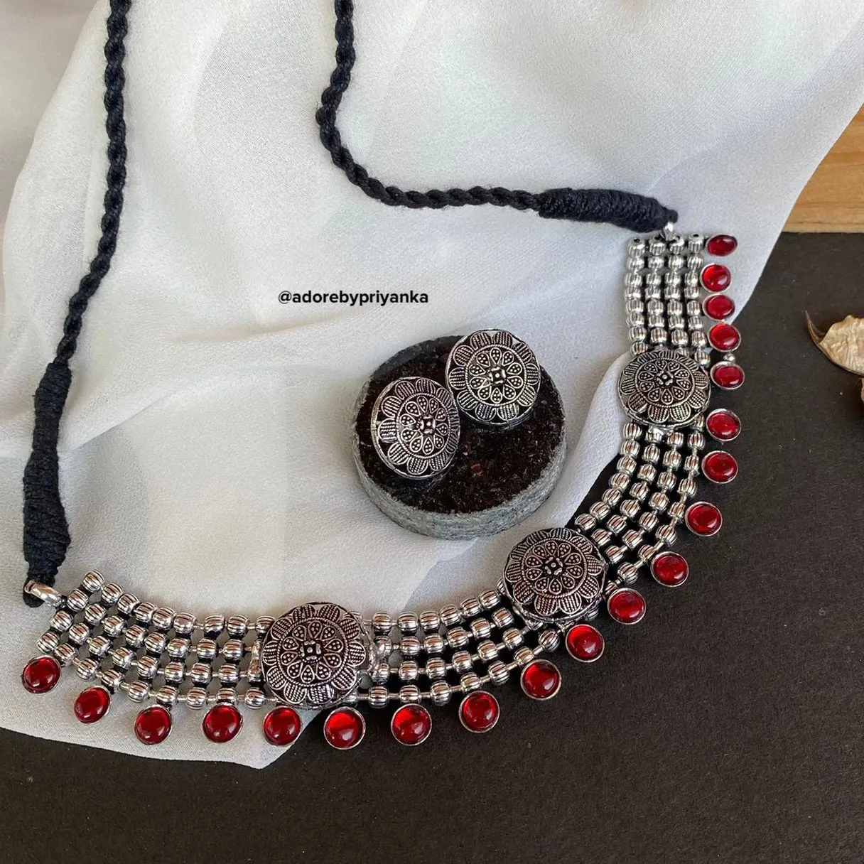 Alaina Neckpiece With Stud
