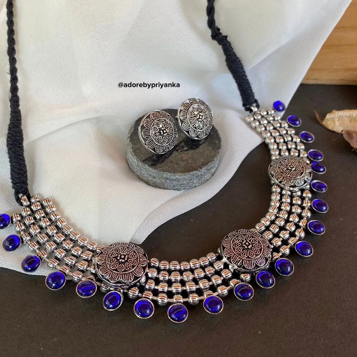 Alaina Neckpiece With Stud