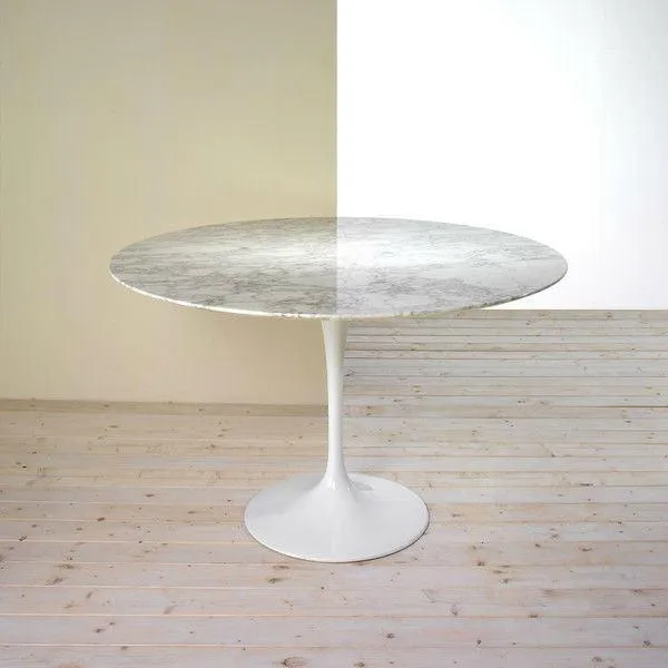Eero Saarinen Tulip Table - Round Dining 48 Inch