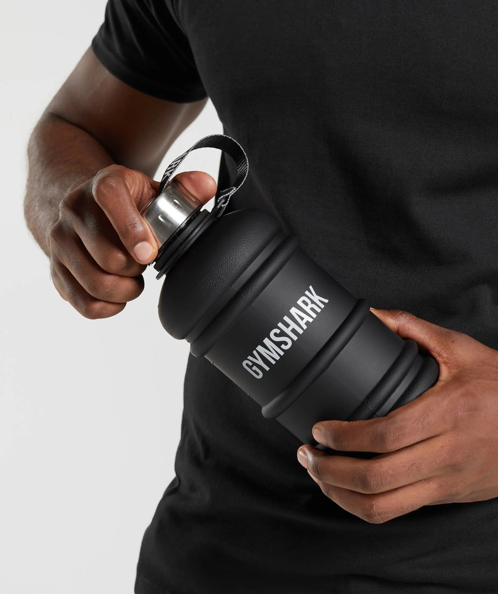 Gymshark 33oz Water Bottle - Black