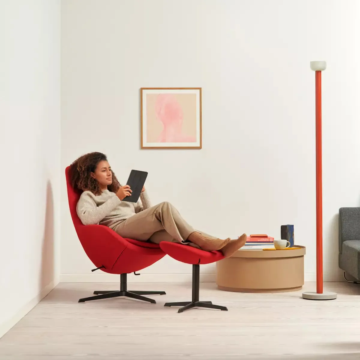 Kokon with Footrest Chair by Varier