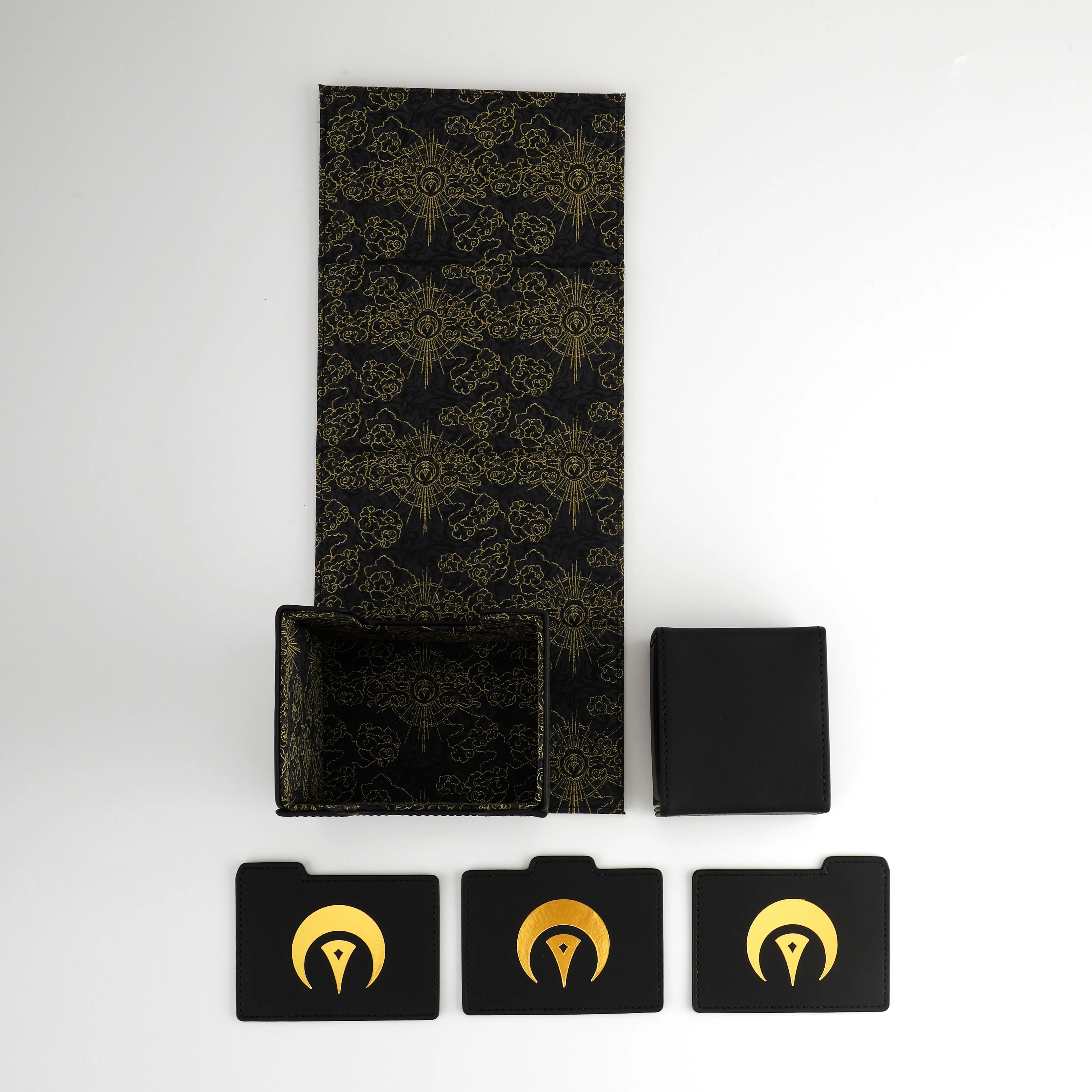 Mana Moon Emblem Dicewinder Deck Boxes