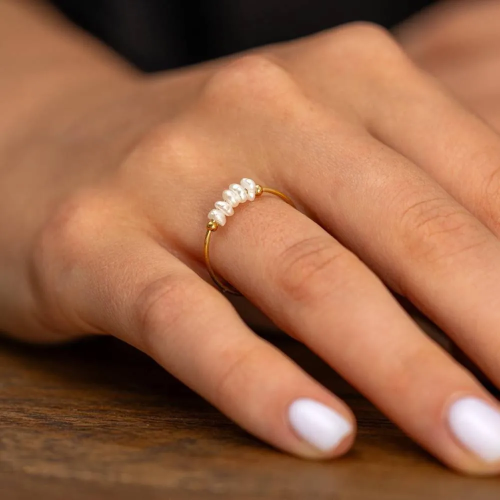 Mini Pearl Ring