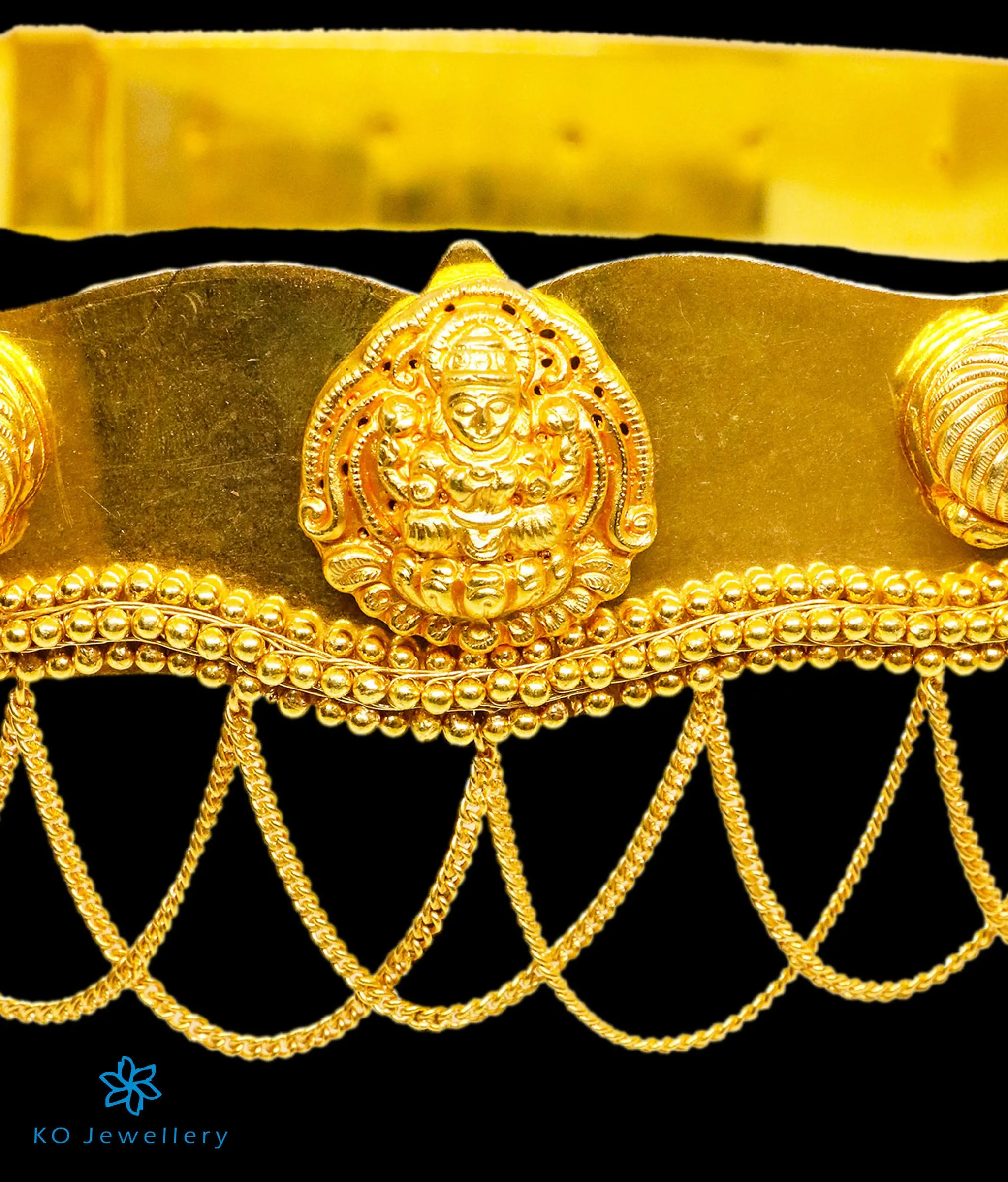 The Aarini Silver Bridal Lakshmi Oddiyanam Waist belt