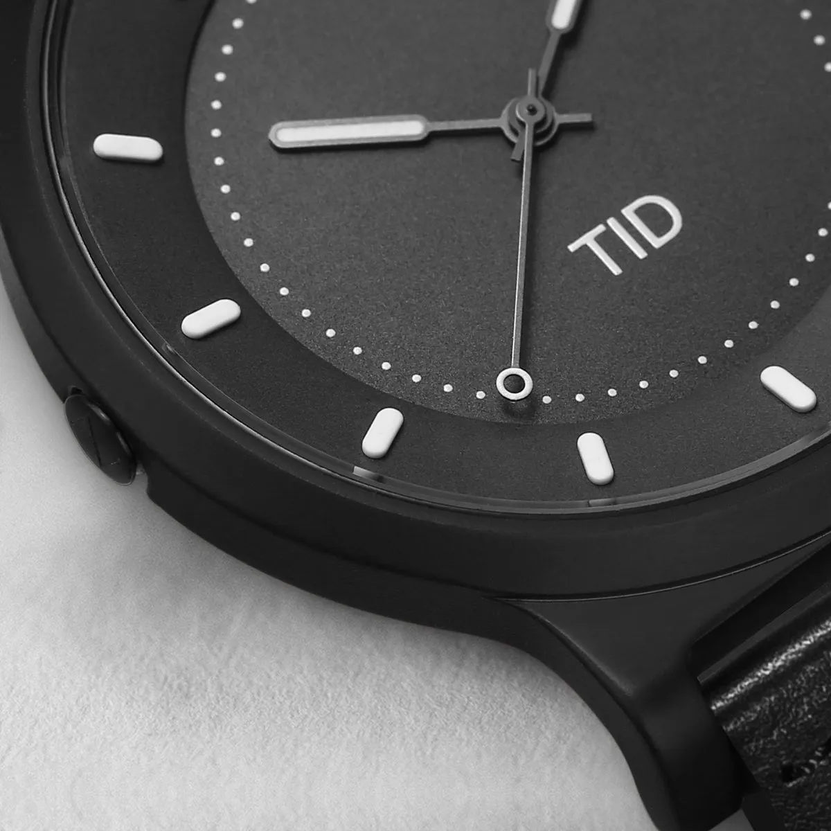 TID No.4 Watch for Men / 40mm Gun Metal Dial / Tan Leather Strap