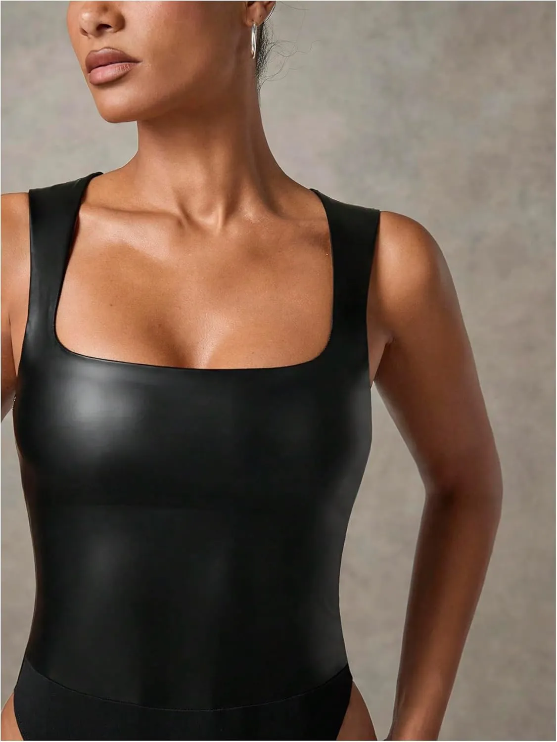 WDIRARA Women's PU Leather Bodysuit Tank Tops Square Neck Sleeveless Slim Fit Leotard Top
